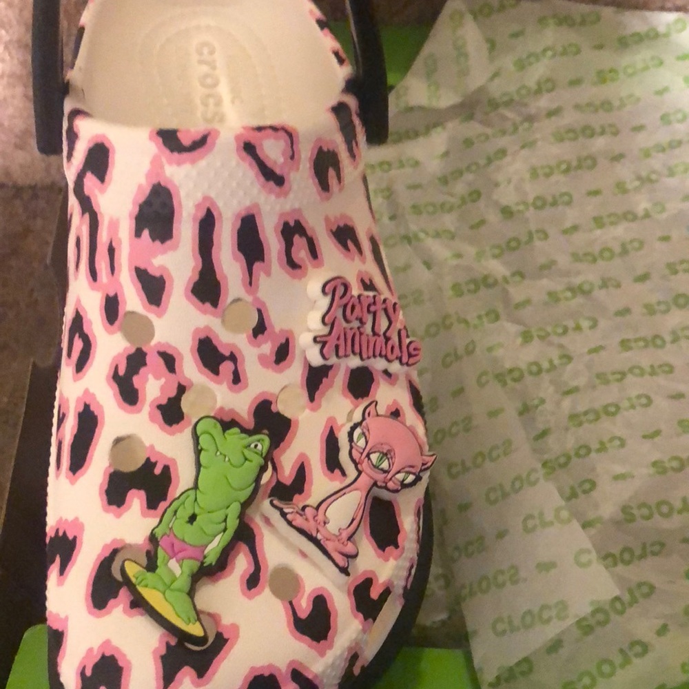 CROCS!!!!